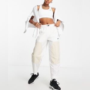 Nike Women's White and Cream Jogger Pants